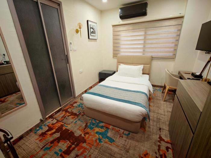 friends hotel jordan