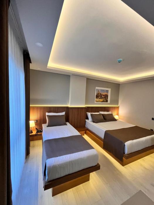 airport corner hotel
