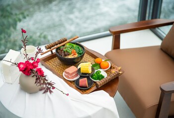 dujiangyan private hot spring villa