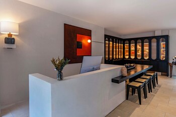 and u designer homestay