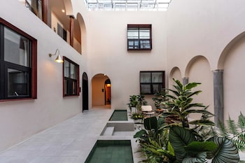 and u designer homestay