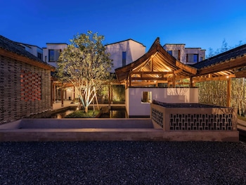 tan she tang quan resort hotel huangshan