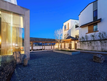 tan she tang quan resort hotel huangshan