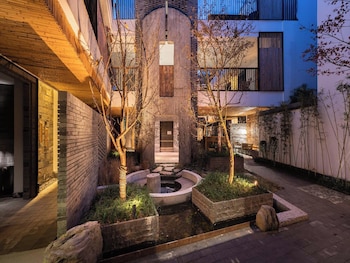 tan she tang quan resort hotel huangshan