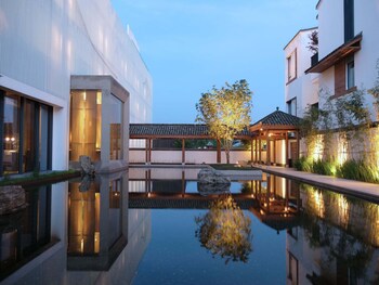 tan she tang quan resort hotel huangshan