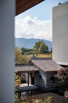 tan she tang quan resort hotel huangshan