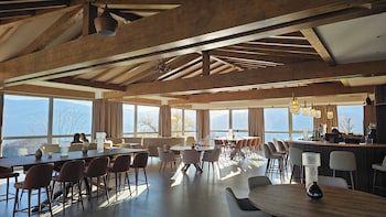 Domaine Le H,,0 star