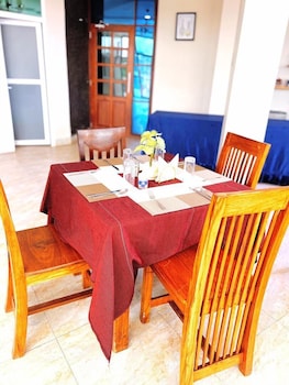 Rejis Hotel,,3 star