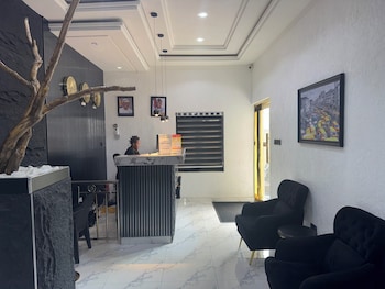 Next Level Hotel & Suites,,3 star