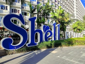 mall of shell residences staycation