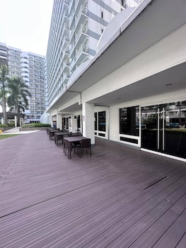 mall of shell residences staycation