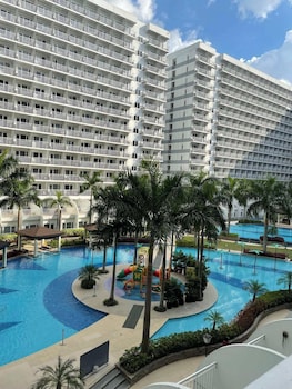 mall of shell residences staycation