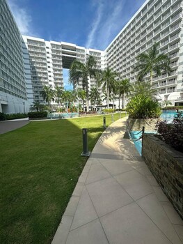 mall of shell residences staycation