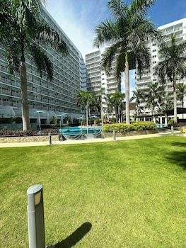 mall of shell residences staycation