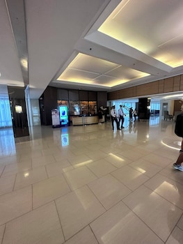 mall of shell residences staycation