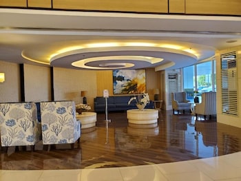 mall of shell residences staycation