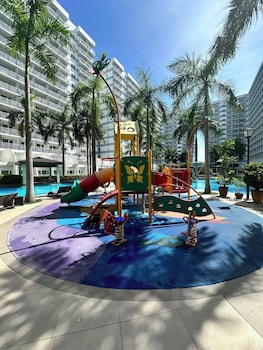 mall of shell residences staycation