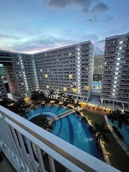 mall of shell residences staycation