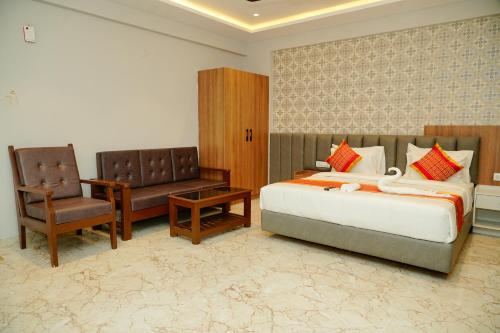 aaryavarth suites 46