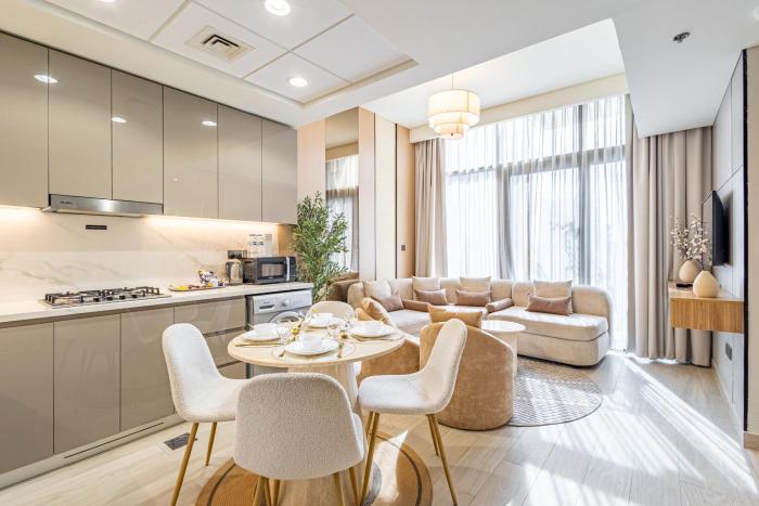 superhost modern 1br in azizi riviera