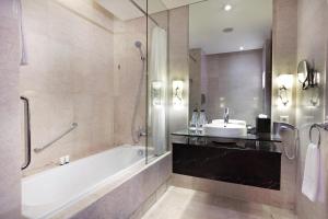 The Grove Suites By Grand Aston,Setiabudi>>Jakarta,5 star