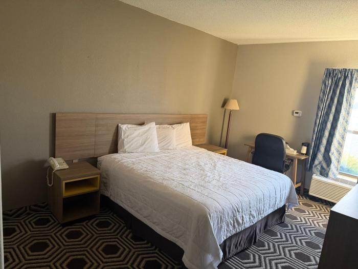 relax inn and suites