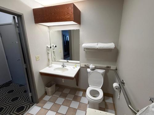 relax inn and suites