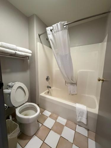relax inn and suites