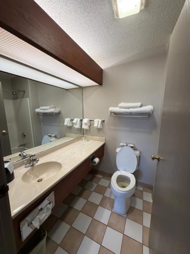 relax inn and suites