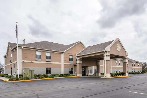 relax inn and suites