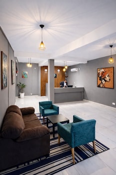 Tris Estates Hotel & Suites,,3 star
