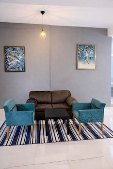 Tris Estates Hotel & Suites,,3 star