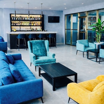 Tris Estates Hotel & Suites,,3 star