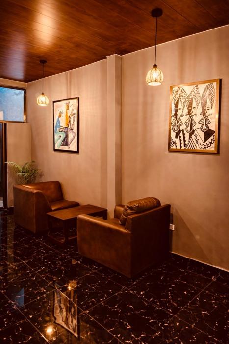 tris estates hotel and suites