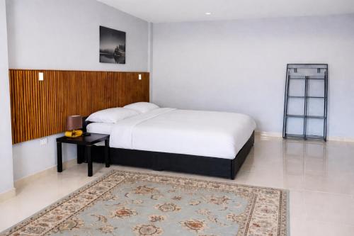 tris estates hotel and suites