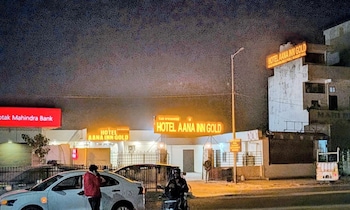 hotel aana inn gold