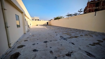 hotel aana inn gold
