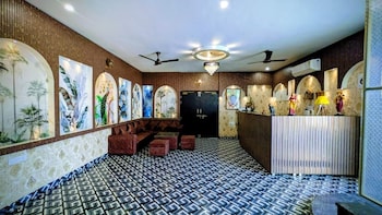 hotel aana inn gold