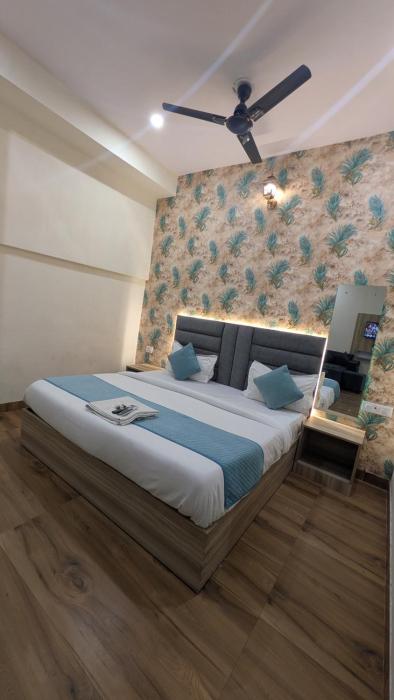 hotel aana inn gold