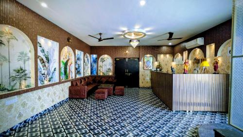 hotel aana inn gold