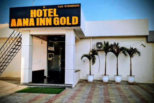 hotel aana inn gold