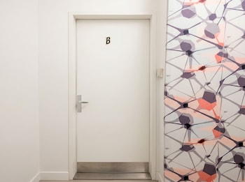 15-Min To Center, Budget-Friendly 1Br Apartment,,3 star