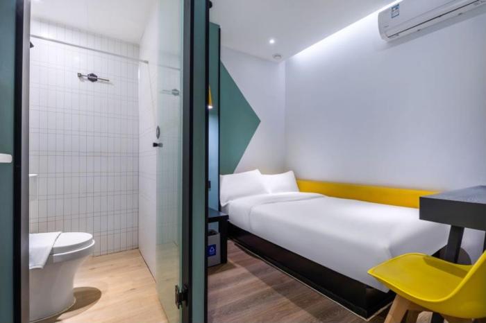yibai hotel beijing wukesong yuquanlu subway station branch