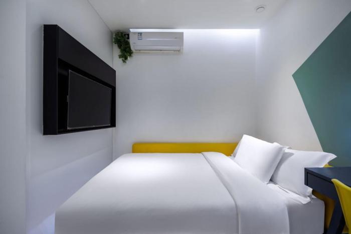 yibai hotel beijing wukesong yuquanlu subway station branch