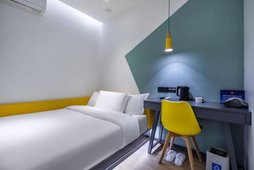 yibai hotel beijing wukesong yuquanlu subway station branch