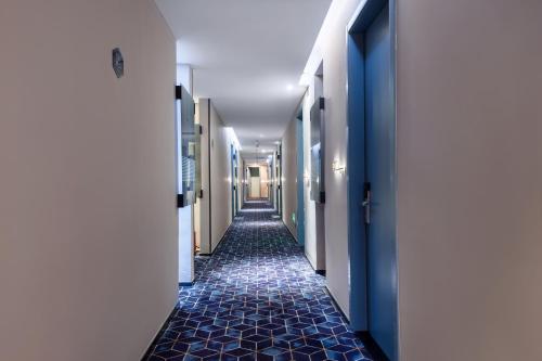 yibai hotel beijing wukesong yuquanlu subway station branch