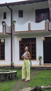 Coco Drift Hiriketiya,,1 star