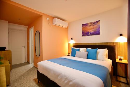 azura boutique hotel