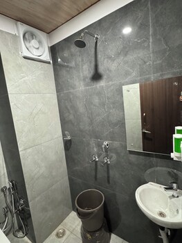 Hotel Utsav,,3 star