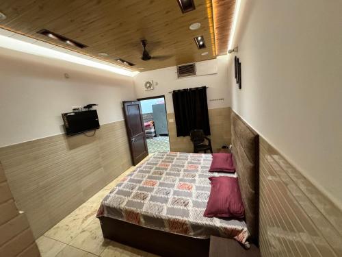 hotel utsav